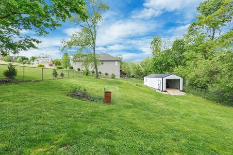 Tiny photo for 34 Ledgewood Drive, Chillicothe, OH 45601 (MLS # 226012253)