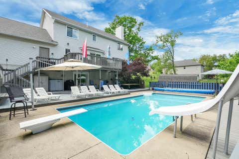 Tiny photo for 34 Ledgewood Drive, Chillicothe, OH 45601 (MLS # 226012253)