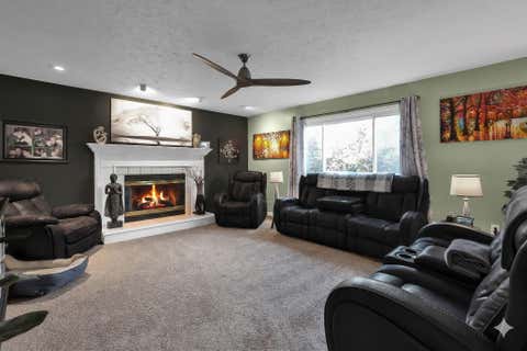 Tiny photo for 34 Ledgewood Drive, Chillicothe, OH 45601 (MLS # 226012253)