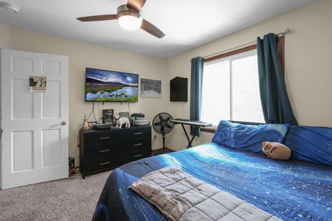 Tiny photo for 34 Ledgewood Drive, Chillicothe, OH 45601 (MLS # 226012253)