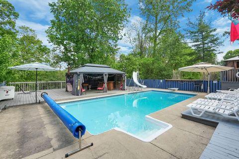 Tiny photo for 34 Ledgewood Drive, Chillicothe, OH 45601 (MLS # 226012253)