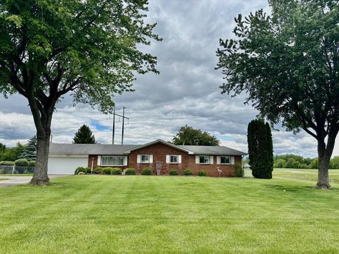 Photo of 7700 Groveport Road, Groveport, OH 43125 (MLS # 226017103)