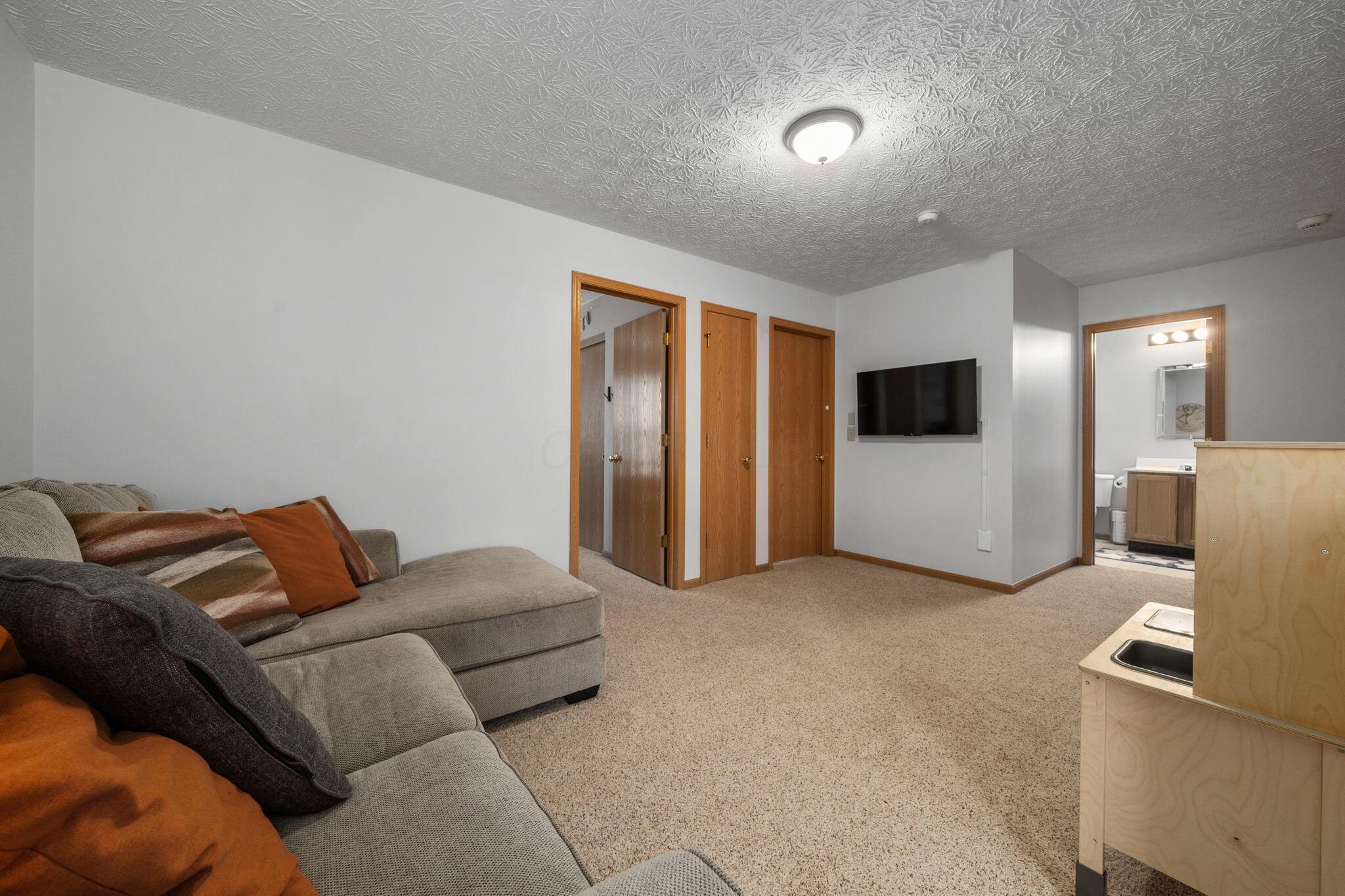 2147 Shortcreek Road, Hilliard, Ohio image 28