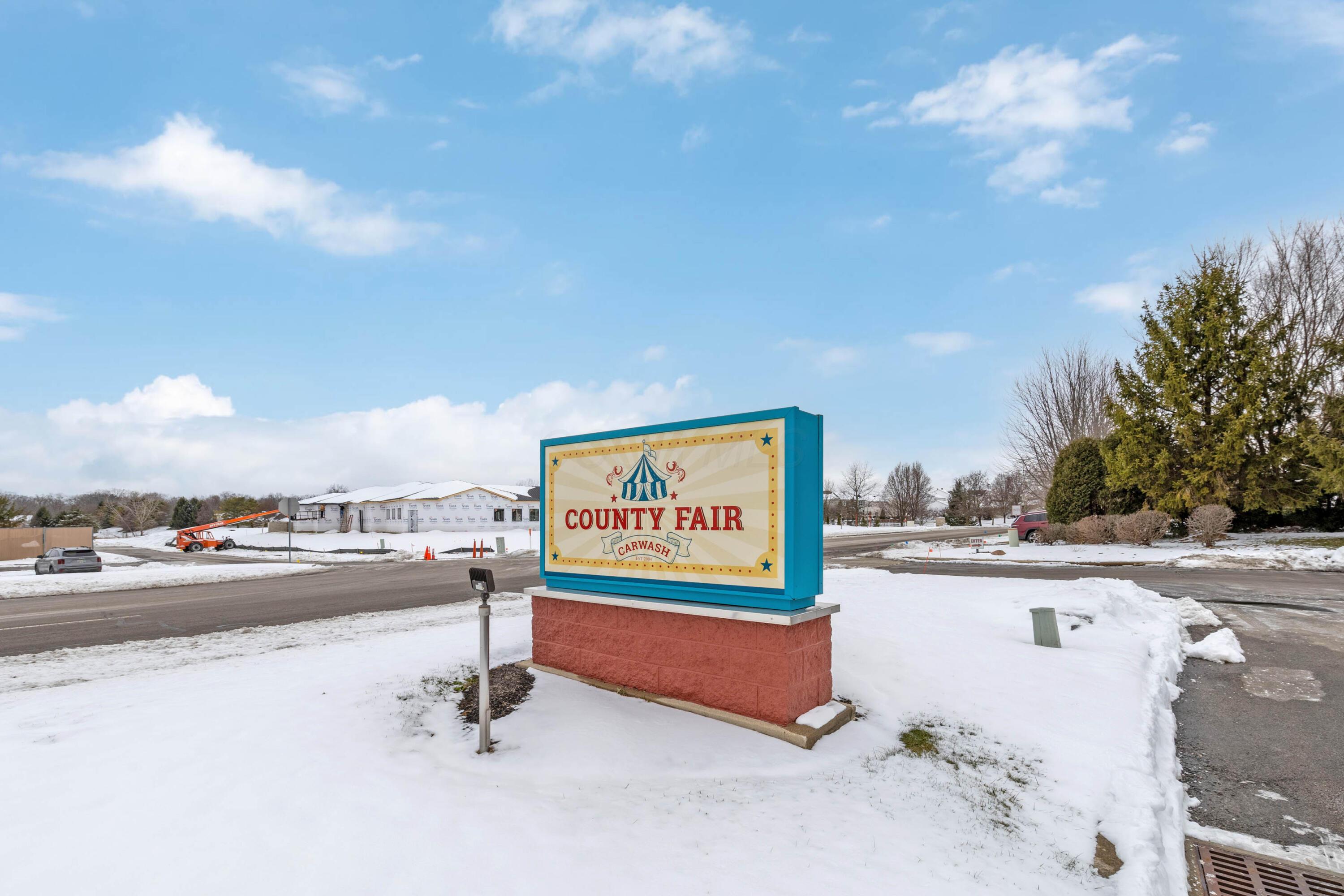 732 Corylus Drive SW