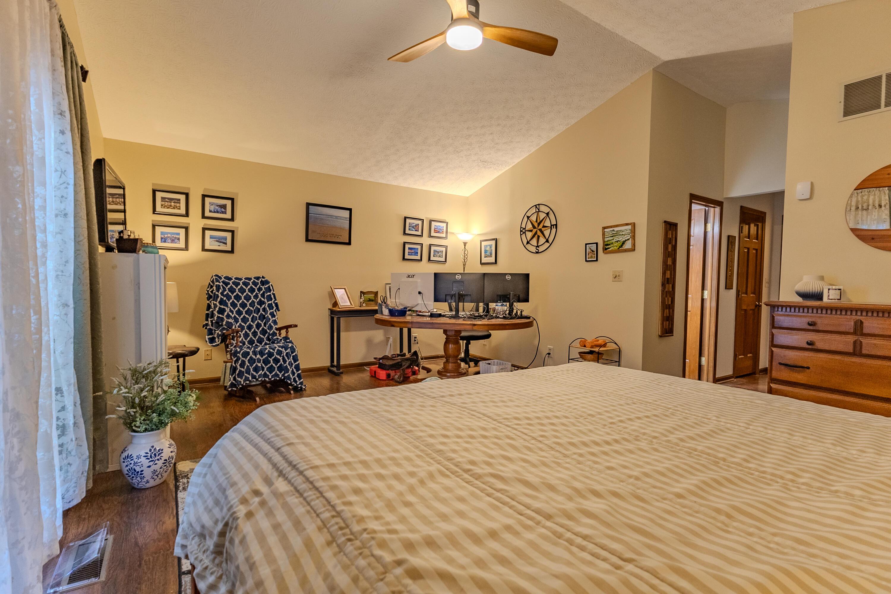 6780 Weldon Road, Plain City, Ohio image 16