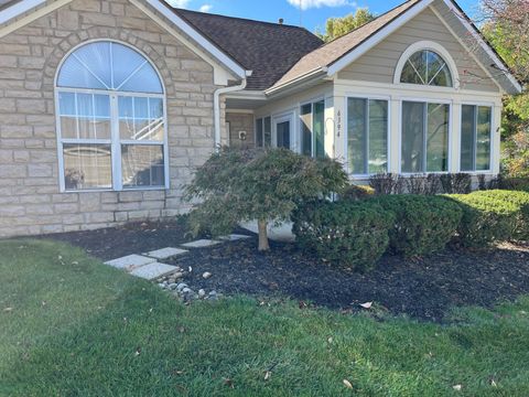 Photo of 6394 Mission Hills Place, Westerville, OH 43082 (MLS # 225040473) Photo of 6394 Mission Hills Place, Westerville, OH 43082 (MLS # 225040473)