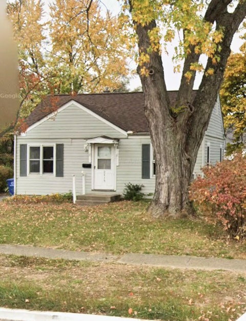 Photo of 2418 Holt Avenue, Columbus, OH 43219 (MLS # 226034412)