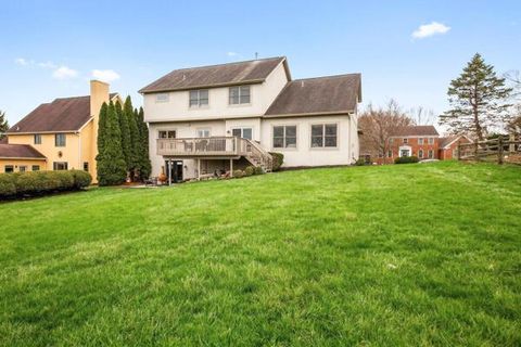 Tiny photo for 3773 Kelsey Court, Lewis Center, OH 43035 (MLS # 226009529)