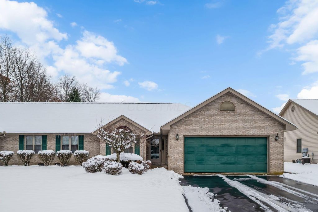 Photo of 905 Villandry Drive, Marion, OH 43302 (MLS # 226002194)