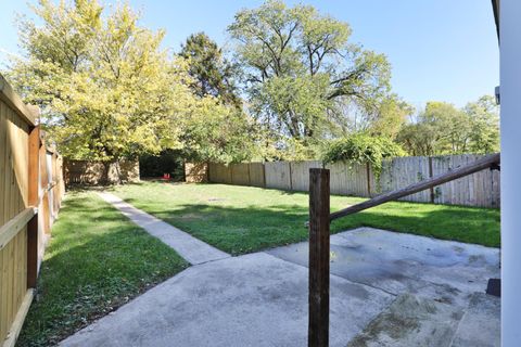 Tiny photo for 2812 E 11th Avenue, Columbus, OH 43219 (MLS # 225040237)