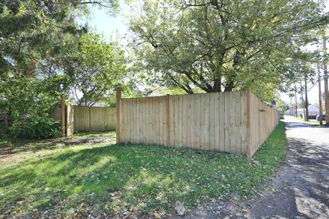 Tiny photo for 2812 E 11th Avenue, Columbus, OH 43219 (MLS # 225040237)