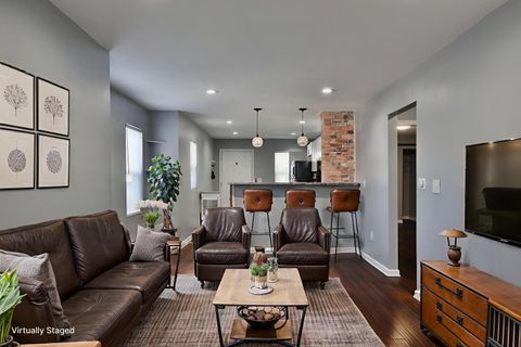 Tiny photo for 2812 E 11th Avenue, Columbus, OH 43219 (MLS # 225040237)