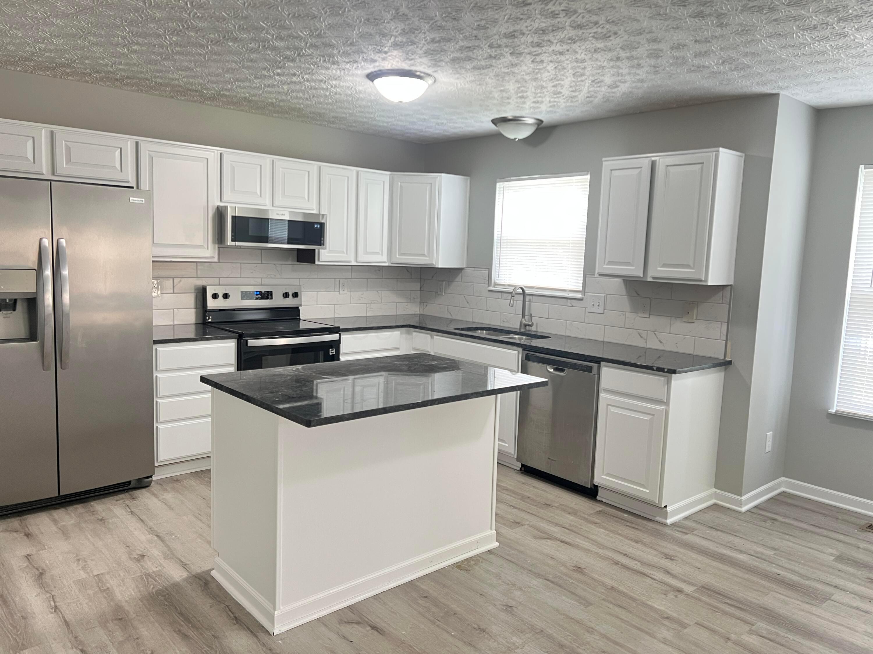 5966 Twin Pine Drive, New Albany, Ohio image 3