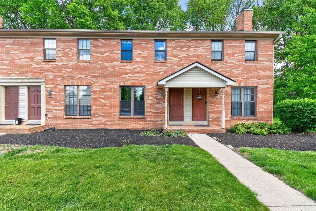 Photo of 6462 Brookedge Court, Dublin, OH 43017 (MLS # 226017681)