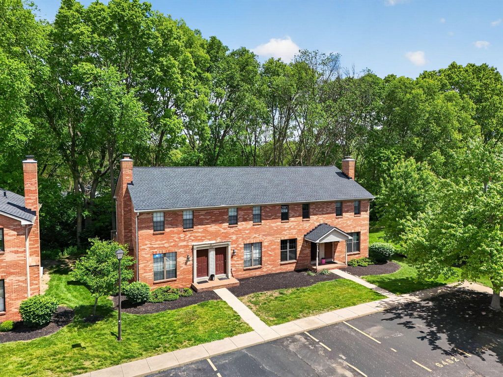 Photo of 6462 Brookedge Court, Dublin, OH 43017 (MLS # 226017681)