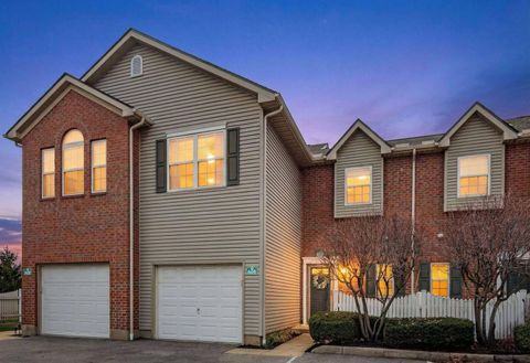 Photo of 608 Spring Valley Drive, Lewis Center, OH 43035 (MLS # 226009179)