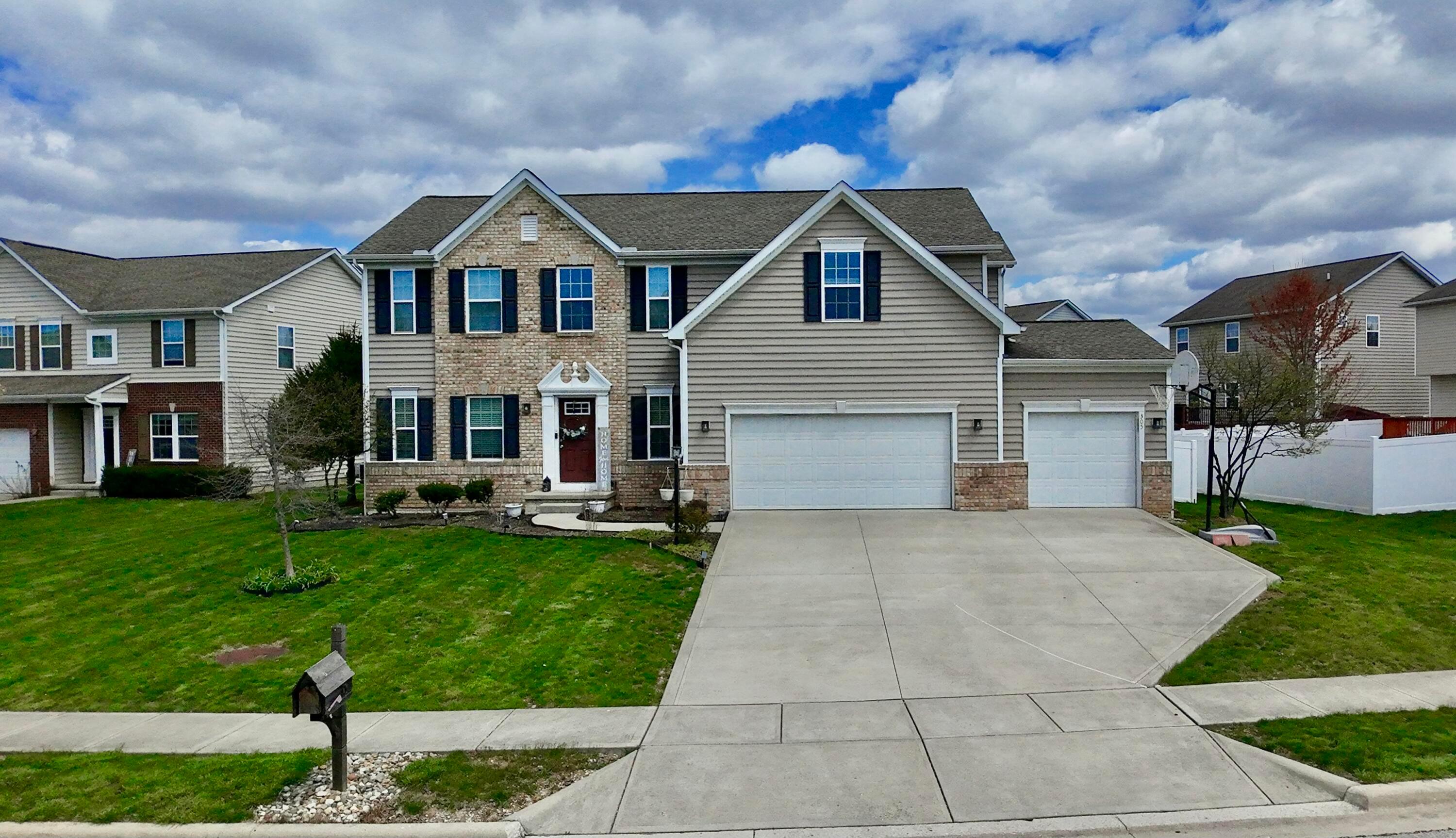 305 Evergreen Circle, Pickerington, Ohio image 1