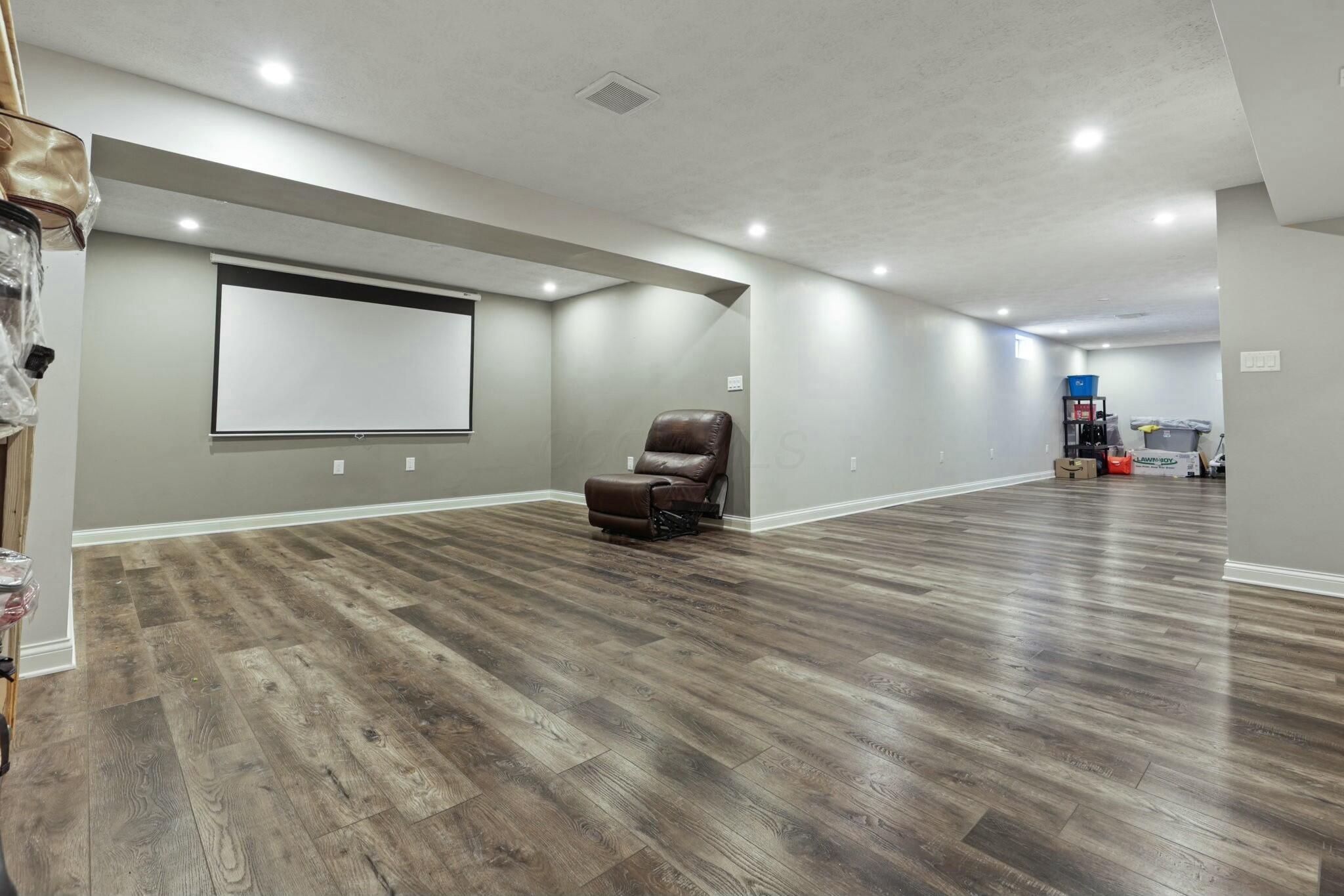 305 Evergreen Circle, Pickerington, Ohio image 38