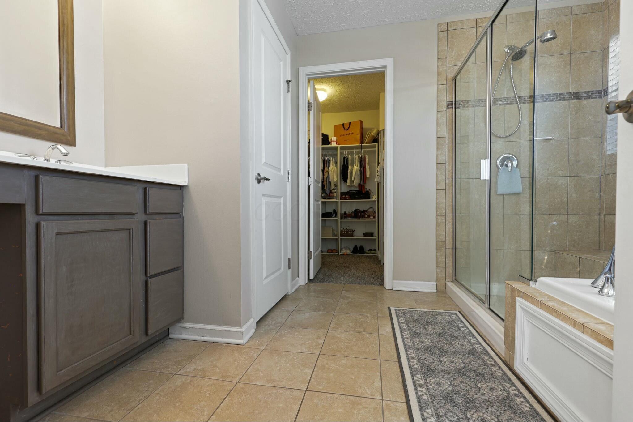 305 Evergreen Circle, Pickerington, Ohio image 26
