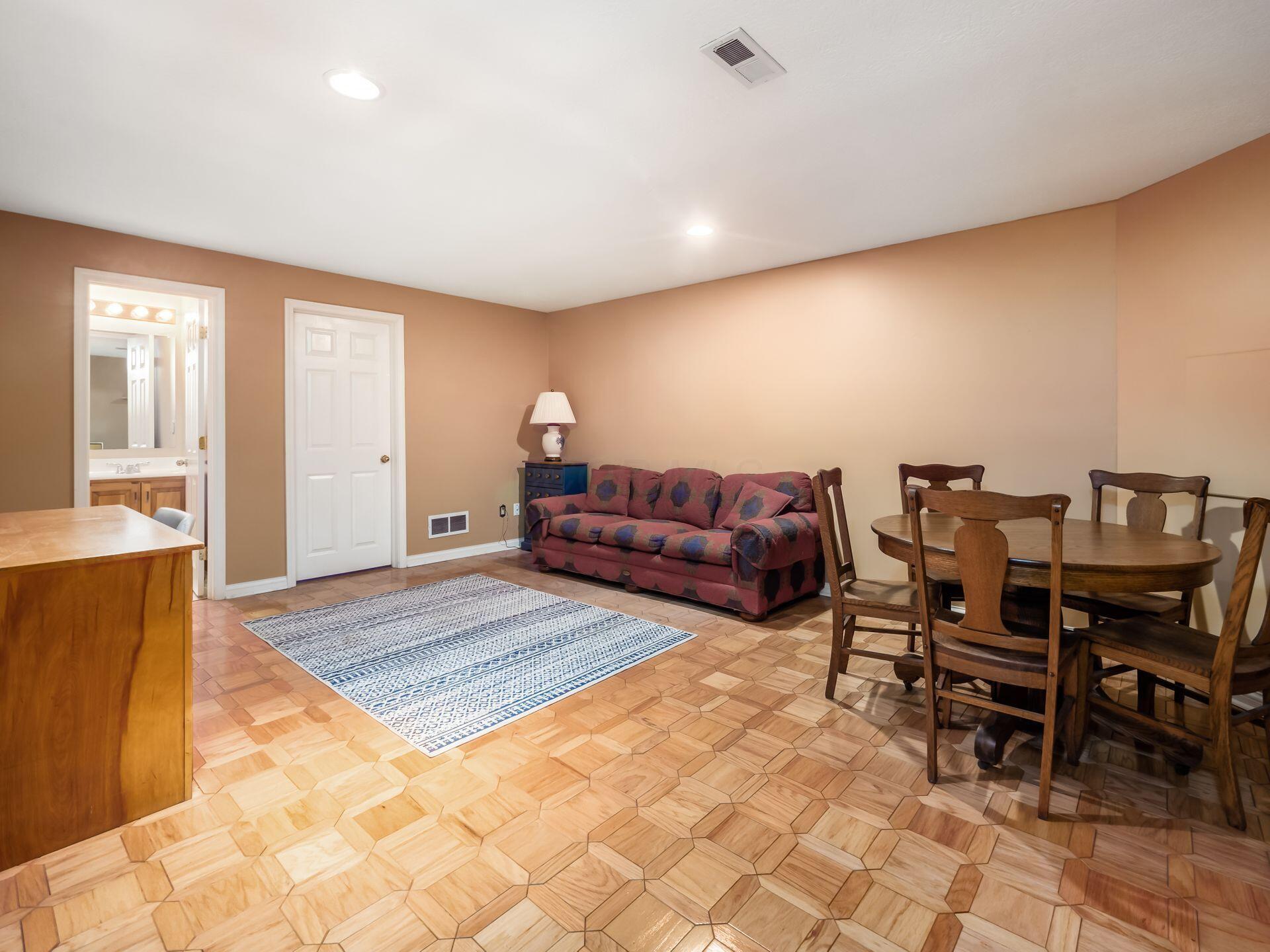 5953 Dunabbey Loop, Dublin, Ohio image 35
