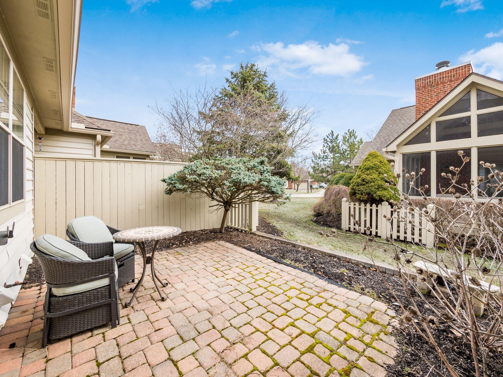 5953 Dunabbey Loop, Dublin, Ohio image 19