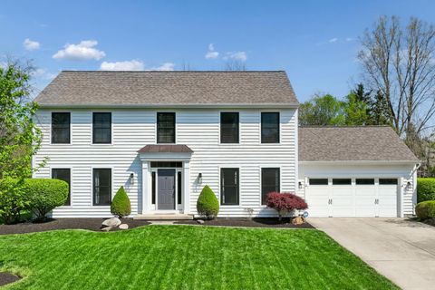 Photo of 2991 Atoll Drive, Lewis Center, OH 43035 (MLS # 226014130)