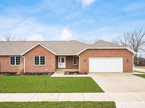 Photo of 2261 Talon Place, Marion, OH 43302 (MLS # 226006636)