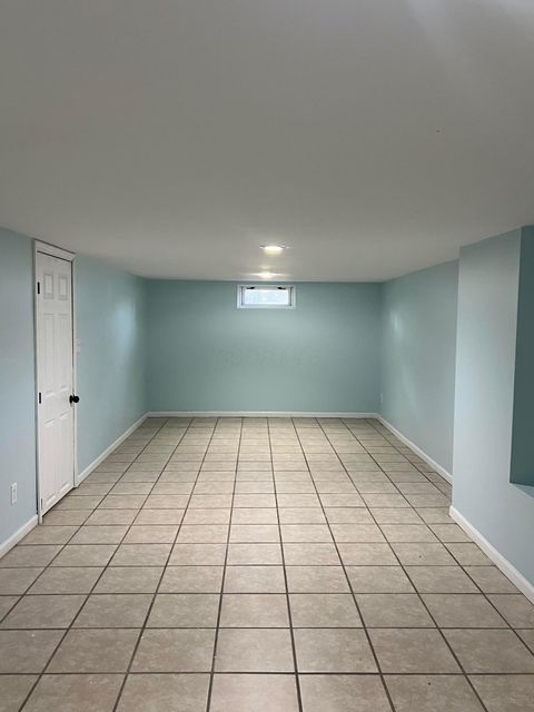 Tiny photo for 2488 Mcguffey Road, Columbus, OH 43211 (MLS # 225037563)