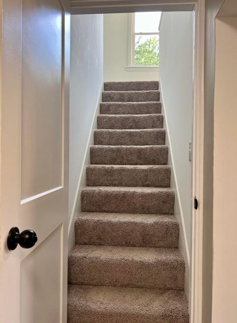 Tiny photo for 2488 Mcguffey Road, Columbus, OH 43211 (MLS # 225037563)