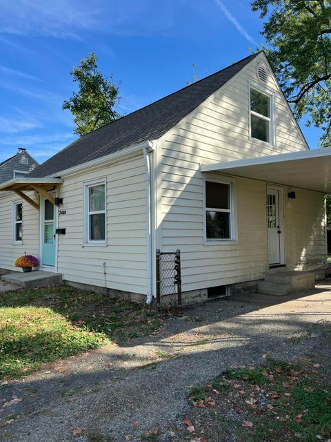 Tiny photo for 2488 Mcguffey Road, Columbus, OH 43211 (MLS # 225037563)