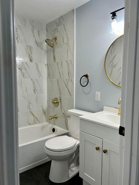Tiny photo for 2488 Mcguffey Road, Columbus, OH 43211 (MLS # 225037563)