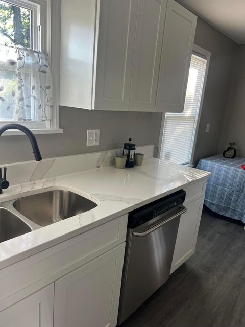 Tiny photo for 2488 Mcguffey Road, Columbus, OH 43211 (MLS # 225037563)