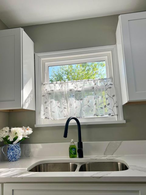 Tiny photo for 2488 Mcguffey Road, Columbus, OH 43211 (MLS # 225037563)