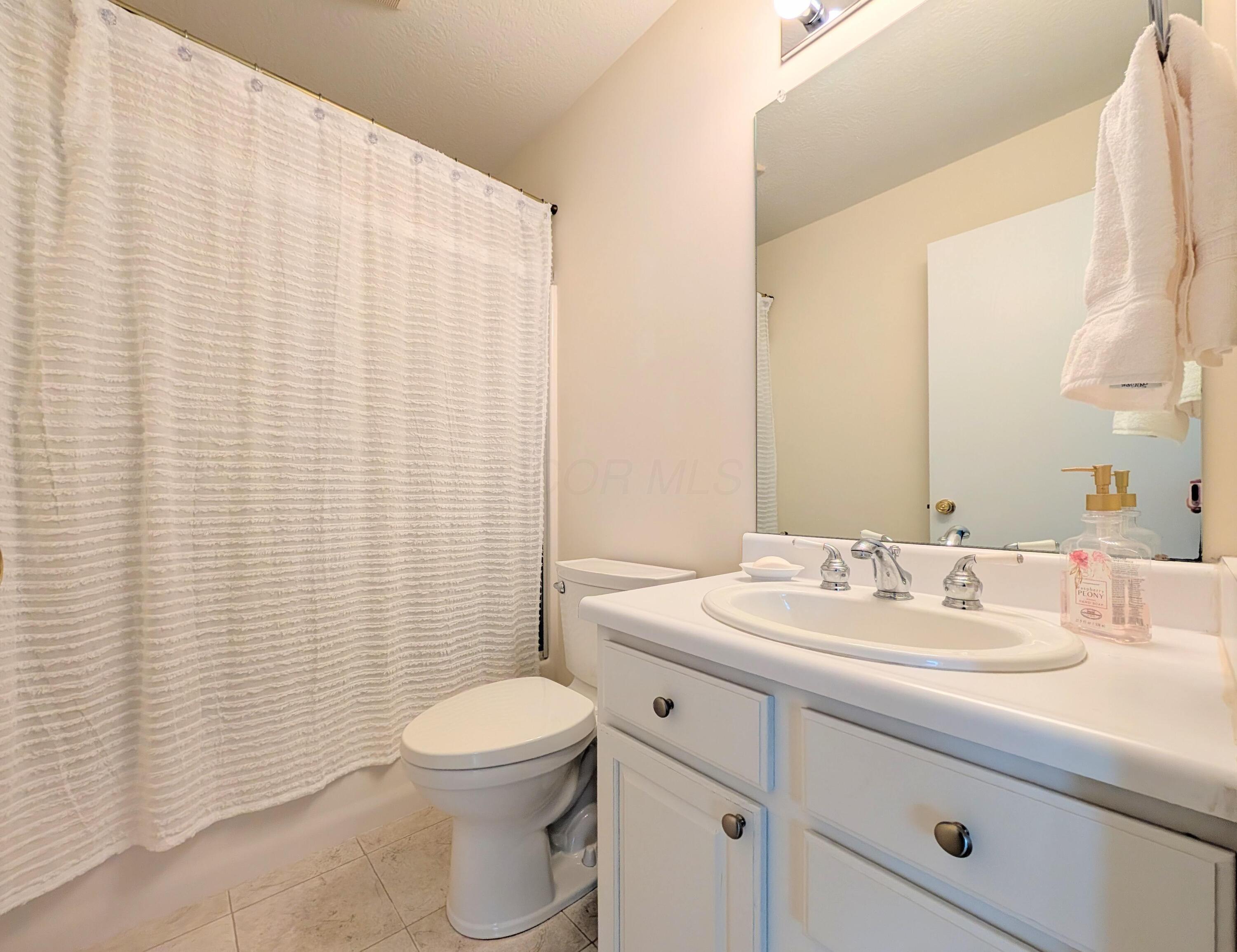 304 Central Station Drive, Johnstown, Ohio image 25