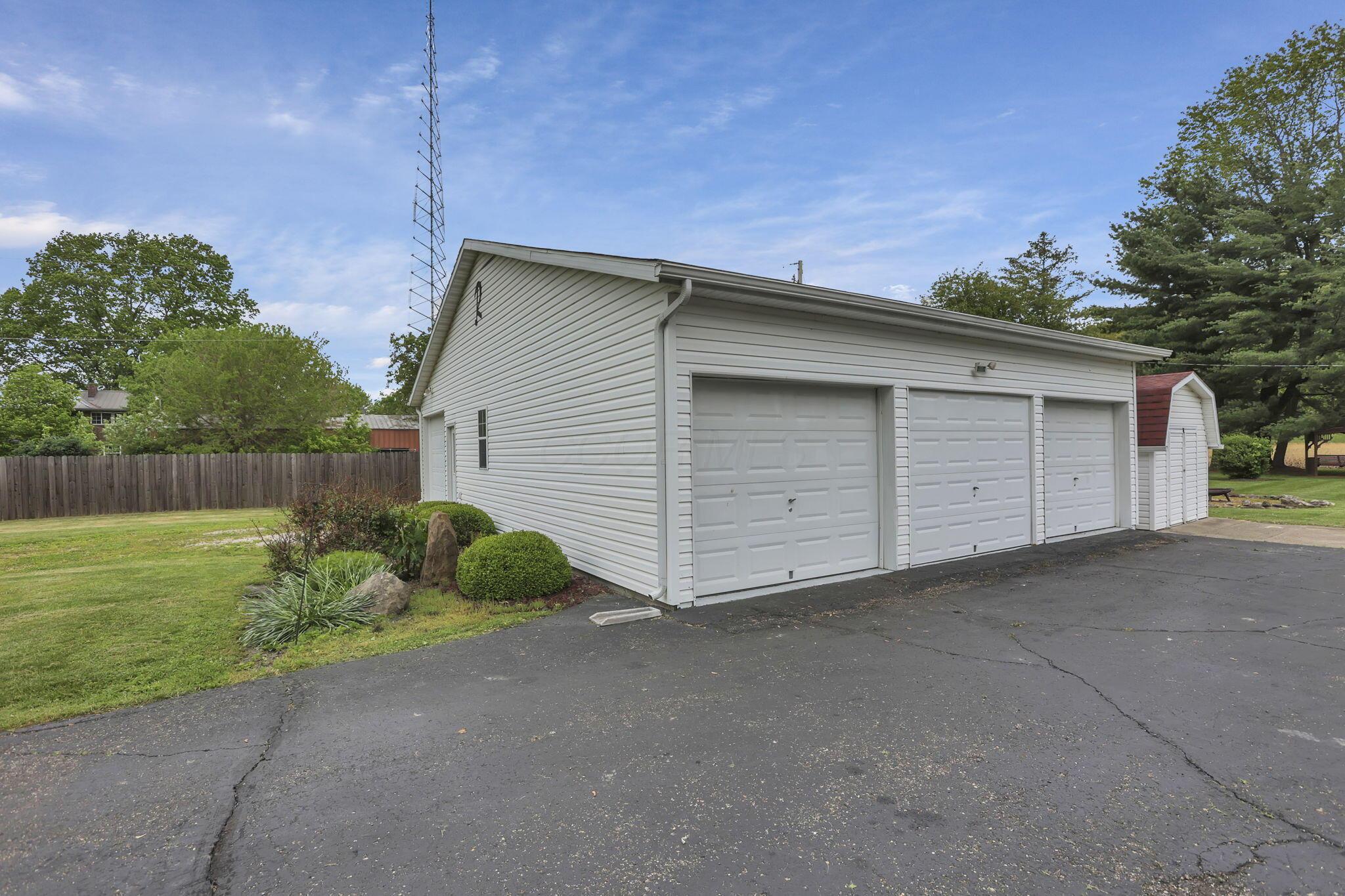 36718 Hocking Drive, Logan, Ohio image 48