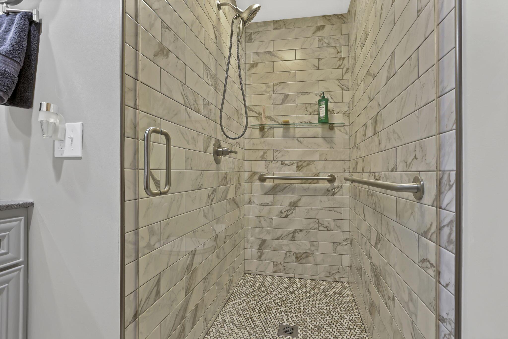 36718 Hocking Drive, Logan, Ohio image 32