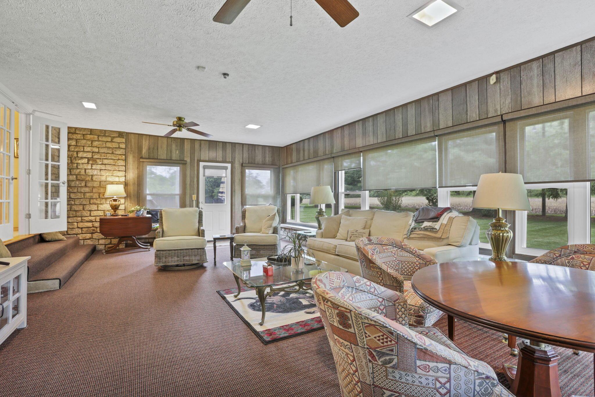 36718 Hocking Drive, Logan, Ohio image 24