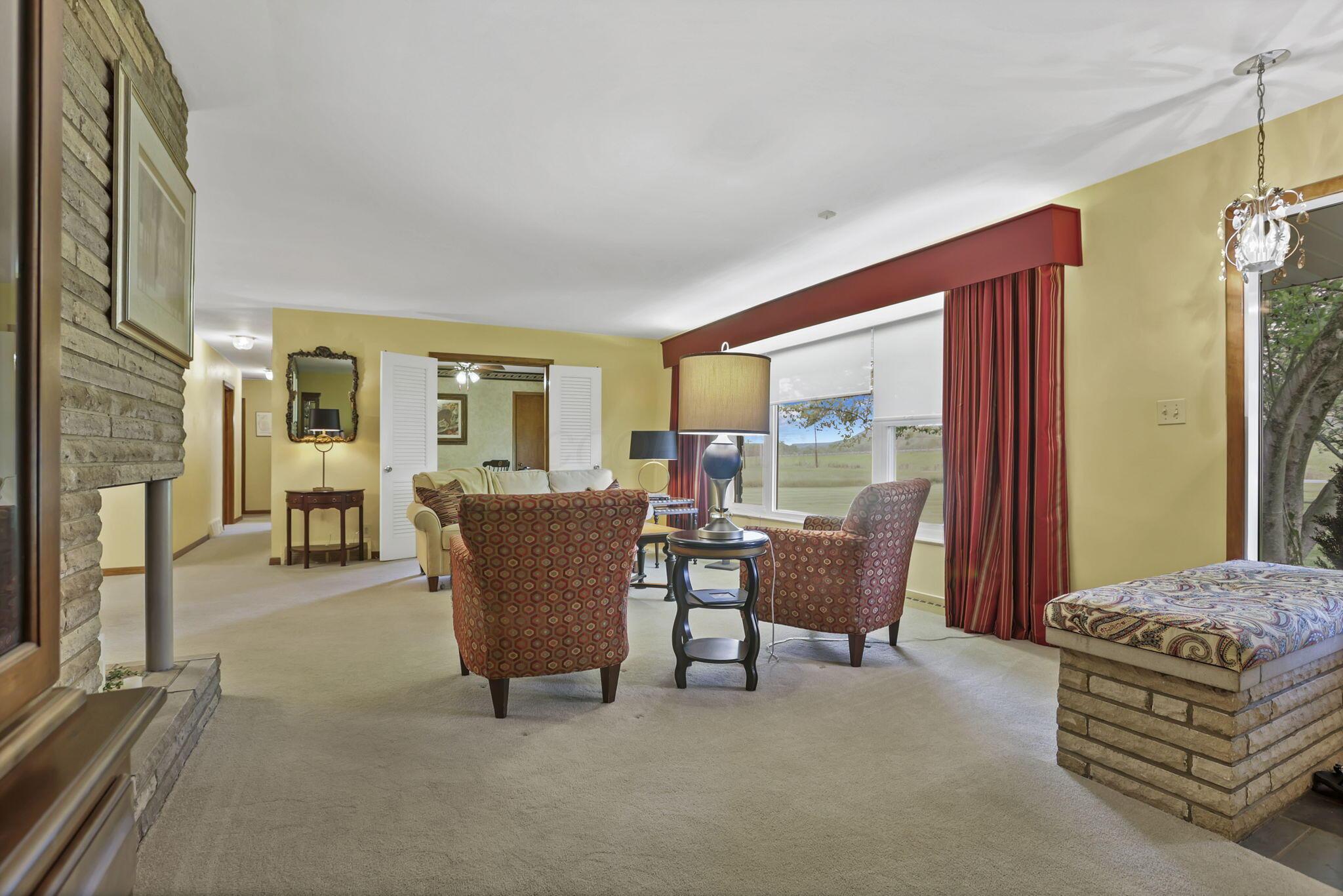 36718 Hocking Drive, Logan, Ohio image 12