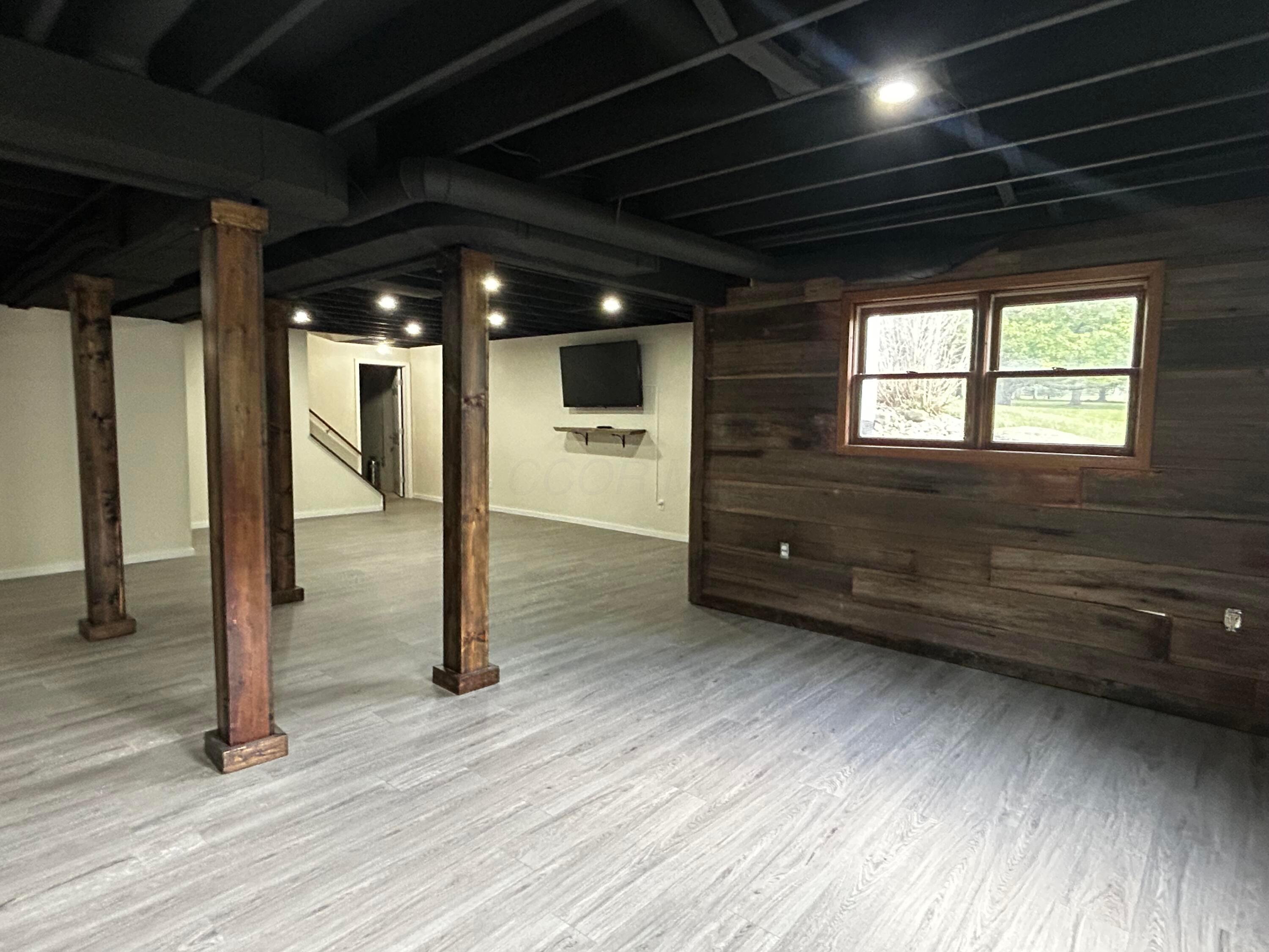 12601 Vincent Road, Mount Vernon, Ohio image 31
