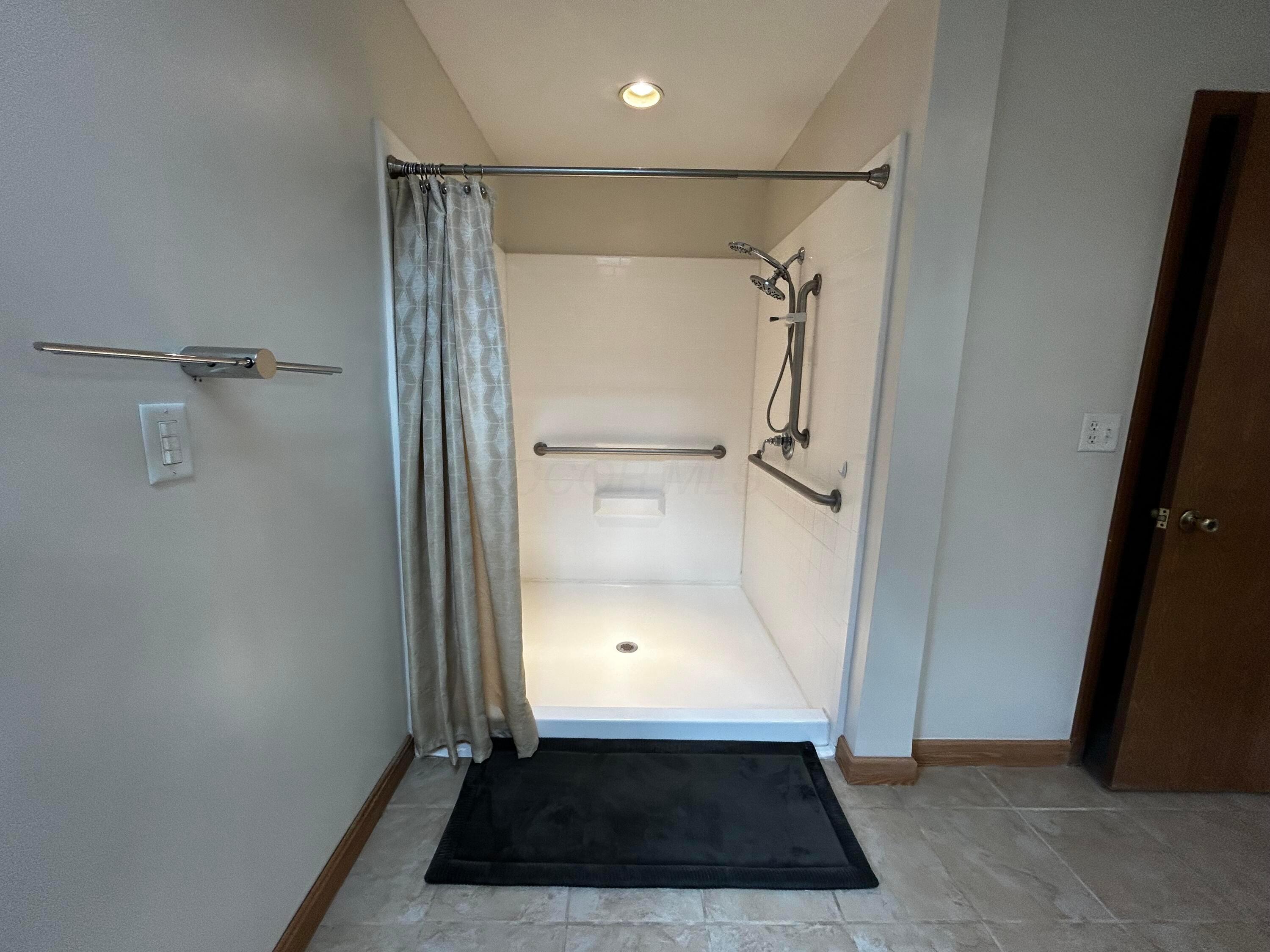 12601 Vincent Road, Mount Vernon, Ohio image 28