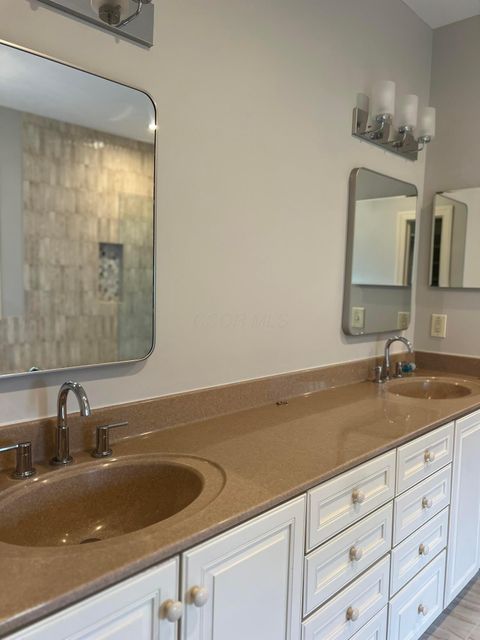 Tiny photo for 8730 Swisher Creek Crossing, New Albany, OH 43054 (MLS # 225024132)