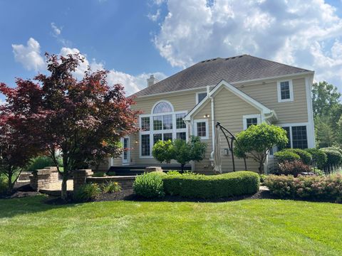 Tiny photo for 8730 Swisher Creek Crossing, New Albany, OH 43054 (MLS # 225024132)