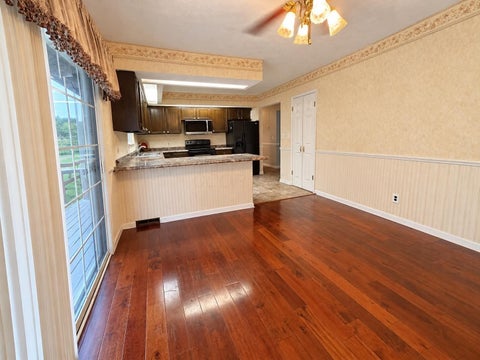 Tiny photo for 2049 Boving Road SW, Lancaster, OH 43130 (MLS # 226039002)