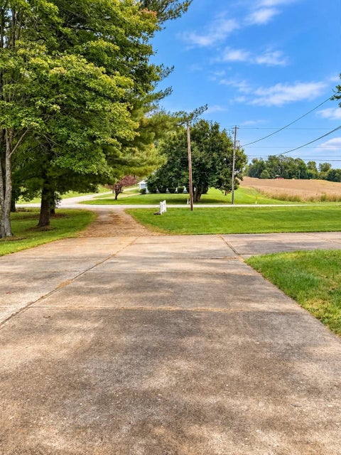 Tiny photo for 2049 Boving Road SW, Lancaster, OH 43130 (MLS # 226039002)