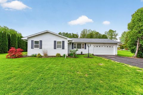 Photo of 5195 Lukens Road, Grove City, OH 43123 (MLS # 226014818)
