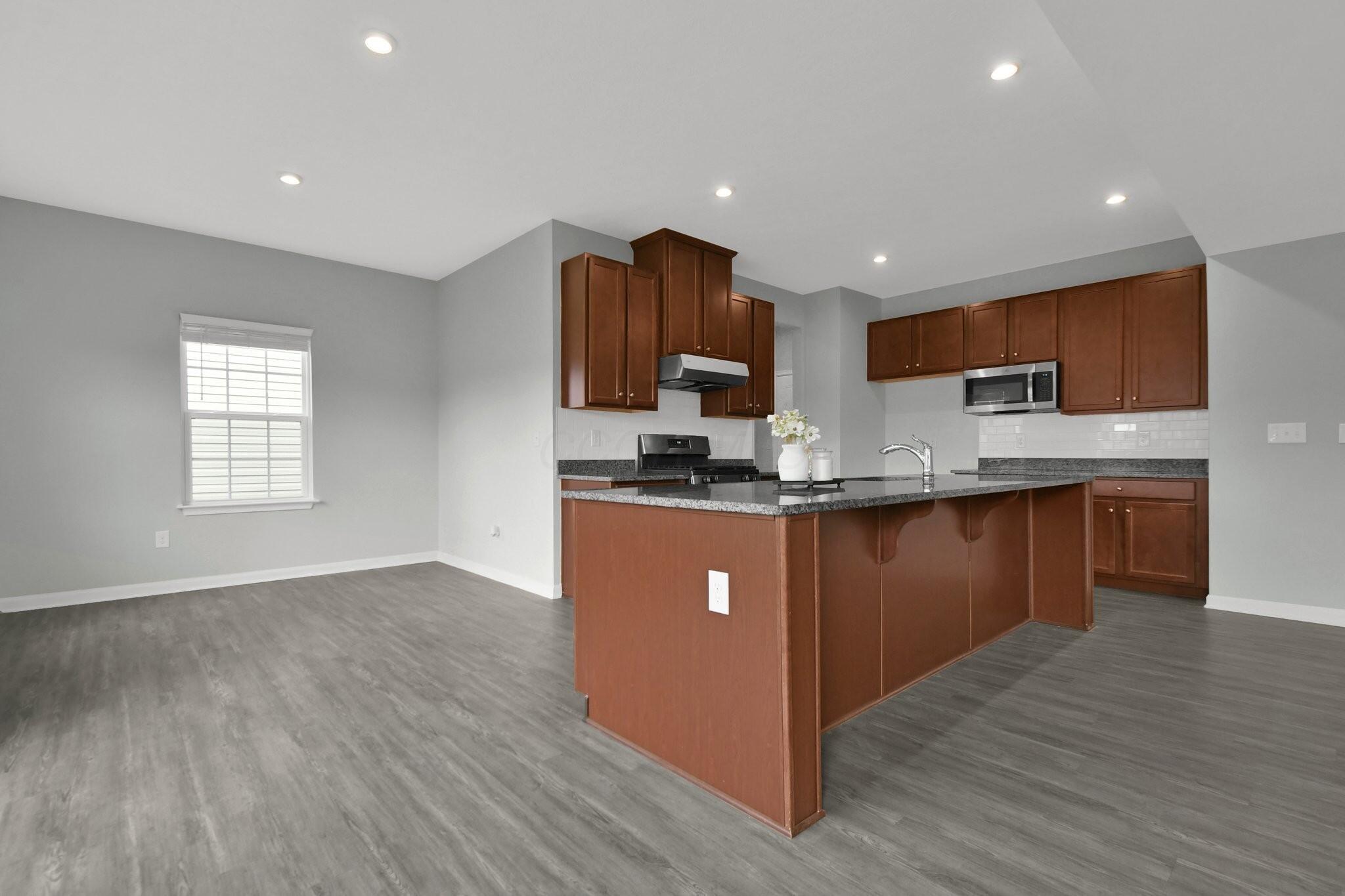 205 Arlington Drive, Pickerington, Ohio image 12