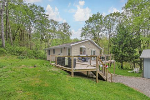 Photo of 3001 Montgomery Road NE, Newark, OH 43055 (MLS # 226013983)