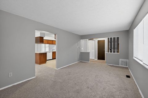 Tiny photo for 204 Barcelona Avenue, Westerville, OH 43081 (MLS # 226000763)