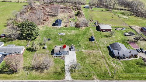 Photo of 25864 Shoemaker Road, Circleville, OH 43113 (MLS # 226007562)