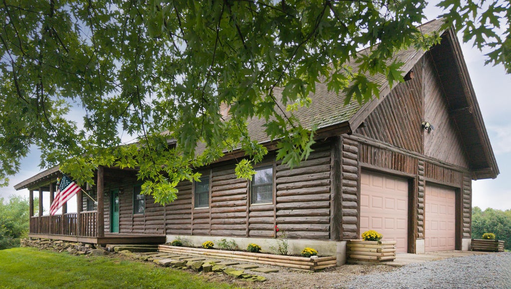 Photo of 9138 Kinney Road, Mount Vernon, OH 43050 (MLS # 226036826)